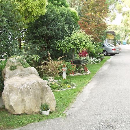 Villaggio Azzurro Lido di Jesolo Exterior foto